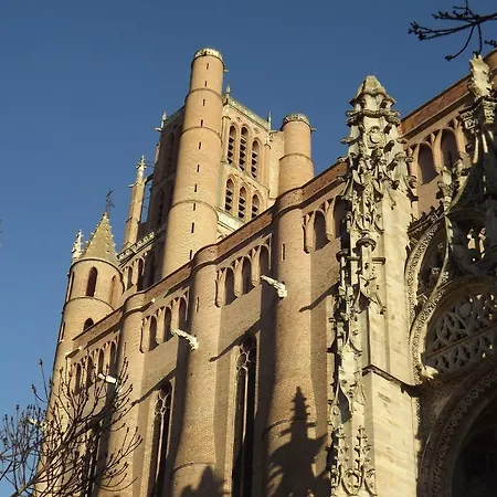 Les Berges De La Cathedrale Apartment